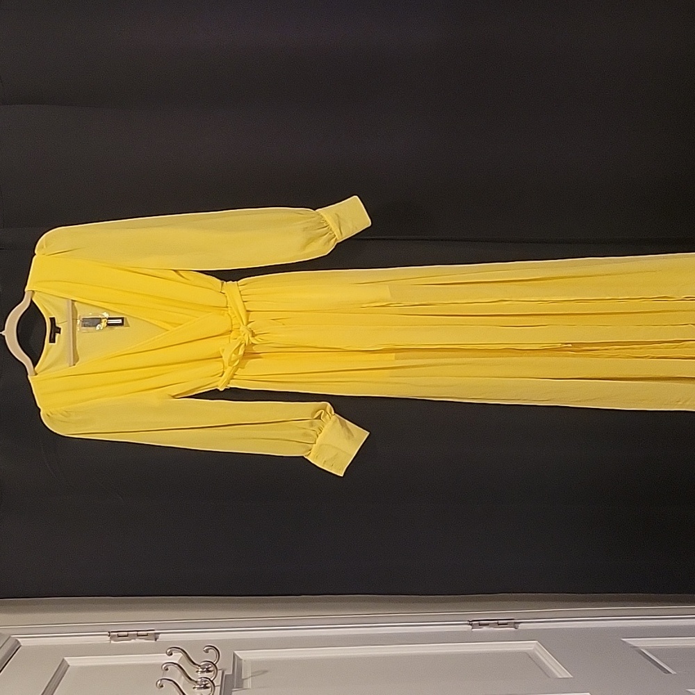 Yellow maxi dress from Miss Avenue size L